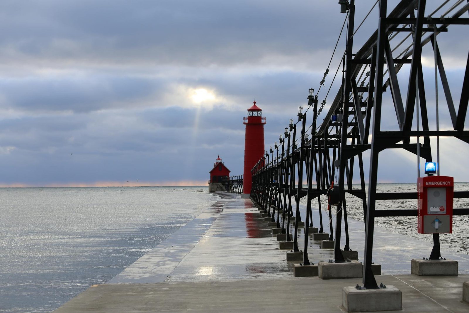 Why Haven't Two U.S. Carriers Been in the Persian Gulf Simultaneously Since 2003?